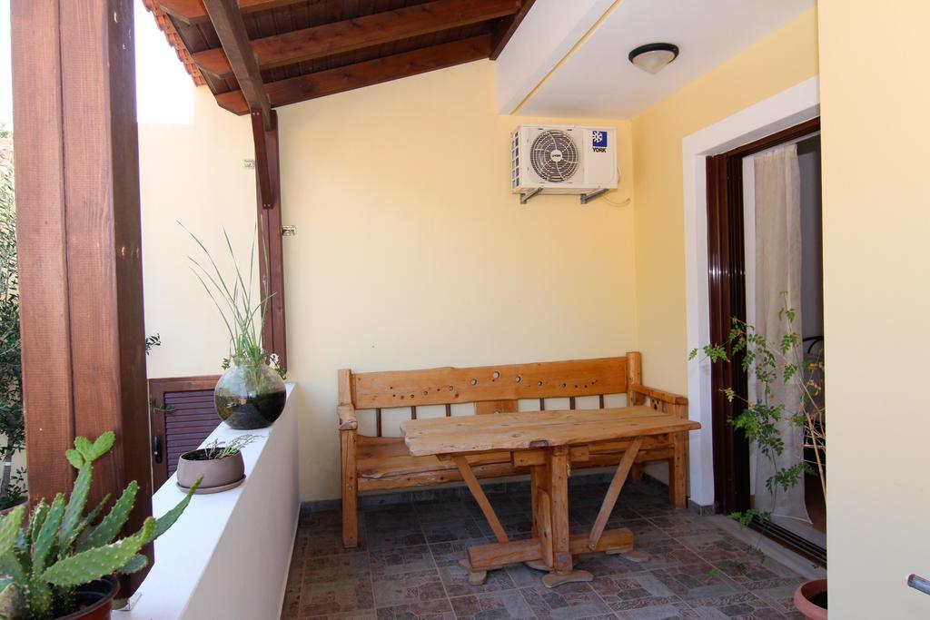 Fotmar Daire Plakias Oda fotoğraf